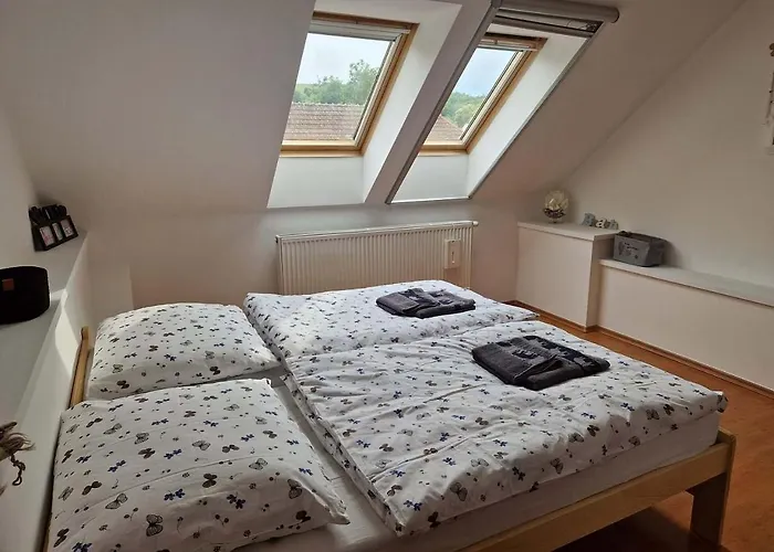 Na Navsi Výrovice